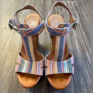 Gianni Bini Platform Heel